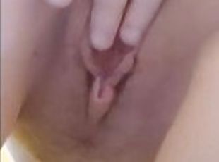 klitta, masturbation, orgasm, fitta-pussy, kvinnligt-sprut, amatör, pov, sprut, fitta, rakad