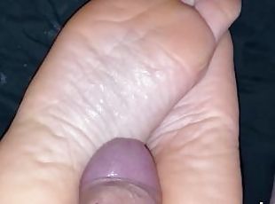 Gigantisk, Masturbation, Cumshot, Milf, Samling, Fötter, Sprut, Knullande, Footrunk