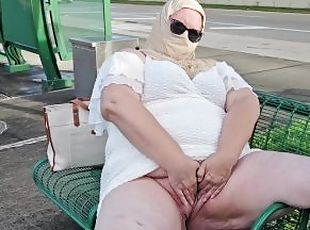 Masturbation, Orgasme, En plein air, Public, Chatte (Pussy), Mature, Milf, Jouet, Arabe, Voiture