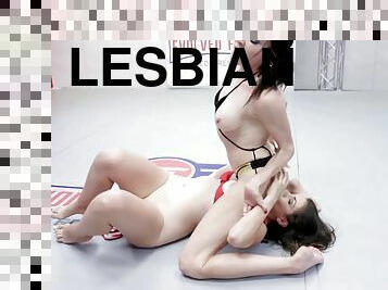 Agatha Delicious vs Valentina Bellucci In Naked Lesbian Fight with Fingering And Clit Licking - Valentina bellucci