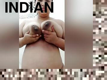 Indian Aunty Masturbate Before Taken Shower
