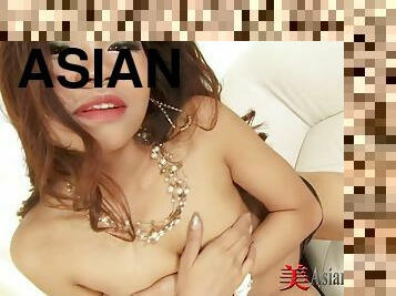 Hot girl sexy asian solo