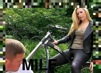 røv, milf, hardcore, pornostjerne, røv-booty, blond, høje-hæle