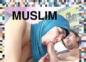 Venera Maxima - Muslim babe gets raunchy with the authorities