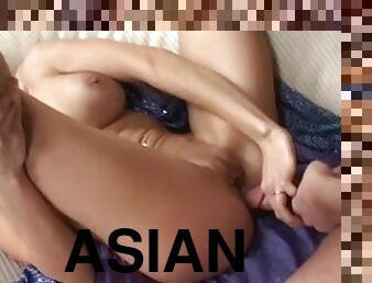 asiatiche, tettone, fichette, ragazze-giovani, pompini, eruzioni-di-sperma, interraziali, giovanissime, babysitter, sperma-sulla-faccia