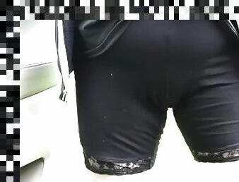 Desperate leggings pee along the road