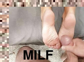 valtava, masturbaatio, vaimo, amatööri, typykät, mälliotos, milf, peppu, jalat, pov