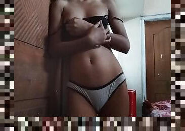 College Viral Girl Alone In Home And Showing Boobs And Pussy