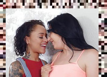 Holly Hendrix, Alissa Avni - petite brunette lesbians make out