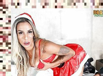 BRAZILIAN-TRANSSEXUALS: Erotic Xmas With Miss Rosa