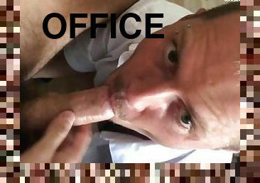 birou-office, amatori, muie, jet-de-sperma, gay, star-porno, taratura, futai, sef, urs