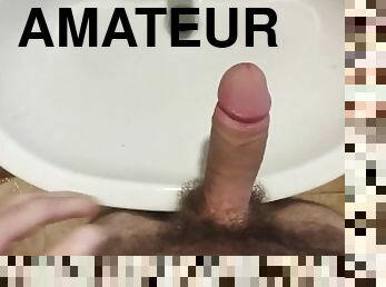 Average Amateur Cum in a Sink