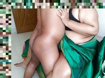 Telugu 18y Girl in green saree with Big Boobs on bed & fucks a guy while watching porn on mobile