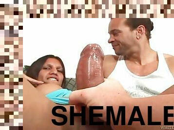 Hot sex with the horny shemale vanuchi