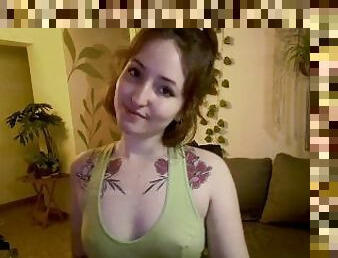 CUTE GIRL recorded in her STREAMING