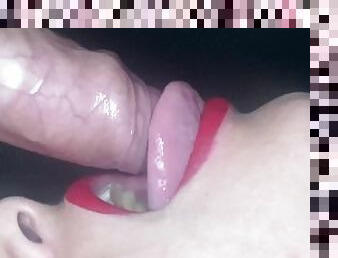 CLOSE UP: Aweosome Mouth to FUCK