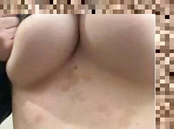 bañando, tetas-grandes, enorme, público, amateur, adolescente, regordeta, 18-años, pechugona, tetas