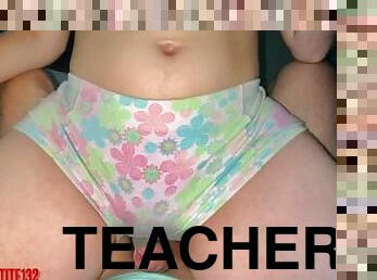 After class this teacher seduces a pretty student girl - Taboo real - Dirty Universitary