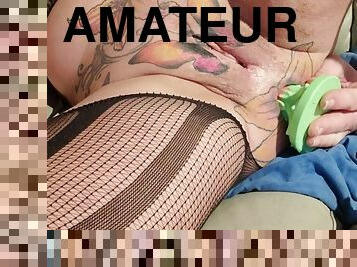 amateur, anal, madurita-caliente, juguete, medias, a-solas, tatuaje