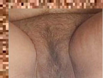 isot-tissit, clitoris, isoäiti, karvainen, pissaaminen, pillu-pussy, amatööri, isoäiti-granny, milf, latino