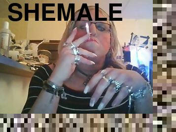 tetas-grandes, transexual, amateur, rubia, a-solas, fumando, puta-whore