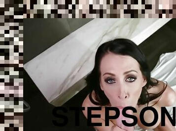 Stepson Fucking Stepmom In The Shower