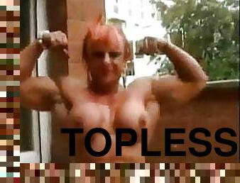 Maryse topless 7