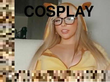 Cosplay Masturbation