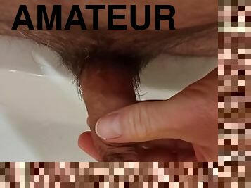 bad, masturbation, pissande, amatör, hemmagjord, fingerknull, ensam