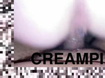 WHITE GIRL RIDES BBC TIL CREAMPIE