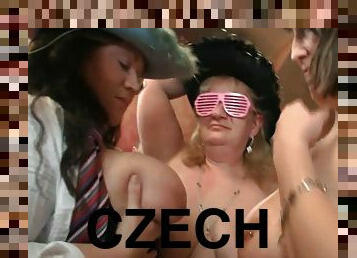 zadok, veľké-prsia, párty, milfka, bbw, skupinový-sex, európanka, európske, české, bruneta