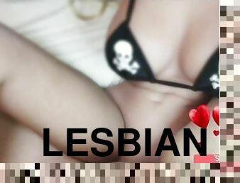 כוס-pussy, לסבית-lesbian, אמא-שאני-רוצה-לזיין, נוער, בובה, ליל-כל-הקדושים