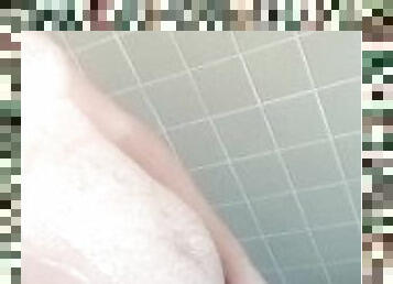 baignade, masturbation, amateur, ados, branlette, douche, solo