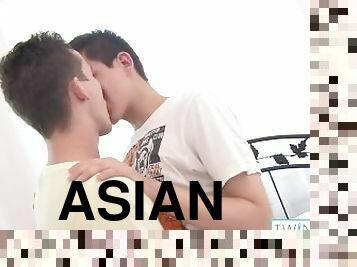 asien, anal-sex, blasen, beule-schuss, immens-glied, homosexuell, wichsen, paar, küssen, frech