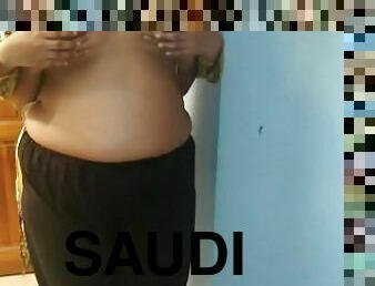 Saudi beautiful Hot stepmom having sex with stepson - For about 15 minutes