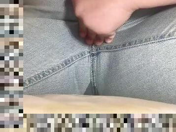 pisser, giclée, amateur, ados, fétiche, solo, jeans