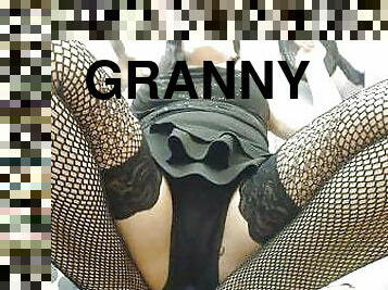 sukkahousut, isoäiti-granny, äityli, pitkät-sukat, pov, alusasut, nailon, kiusaaminen