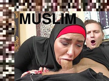 Freya Dee & Stanley Johnson in Sexy Muslim Bitch In Red Latex - Porncz