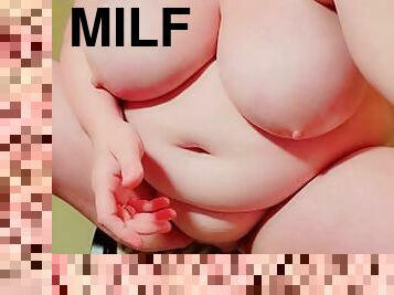 BBW Milf Shows What She Likes