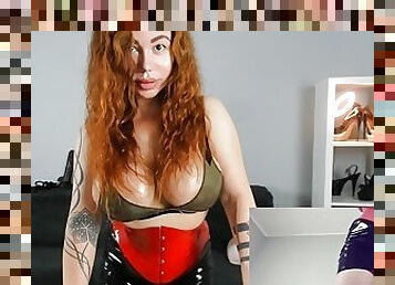 gros-nichons, mamelons, orgasme, giclée, gode-ceinture, milf, bdsm, femme-habillée-mec-nu, naturel, latex