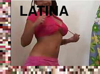 tetas-grandes, latino, morena