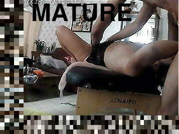 pute mature avec jeune homme