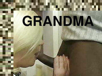 cul, grand-mère, anal, fellation, granny, interracial, black, hirondelle, ejaculation, bite