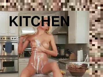 Lindsay Marie kitchen fun