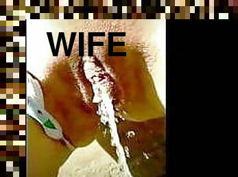 Wife piss