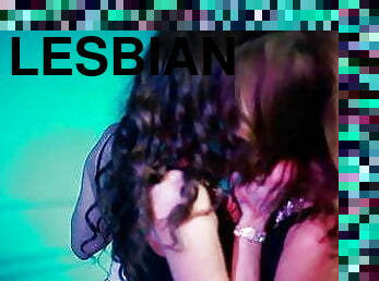 לסבית-lesbian, עיסוי, סאדו-מאזו, שלישיה, נשיקות, מלאך, דו-מיני, שחרחורת, קעקוע