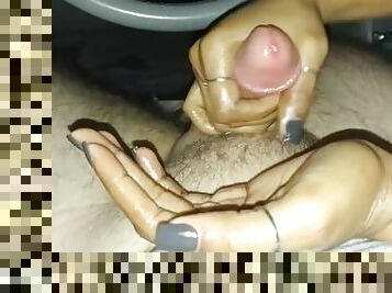 public, amateur, ejaculation-sur-le-corps, milf, branlette, black, voiture, point-de-vue, dad-girl, petit-ami