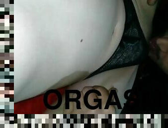 sexo oral a rubia linda