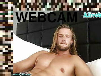 Aussie Guy Wanks On Webcam