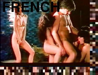 poilue, vintage, fellation-profonde, française, sexe-de-groupe, rétro, européenne, euro, brunette